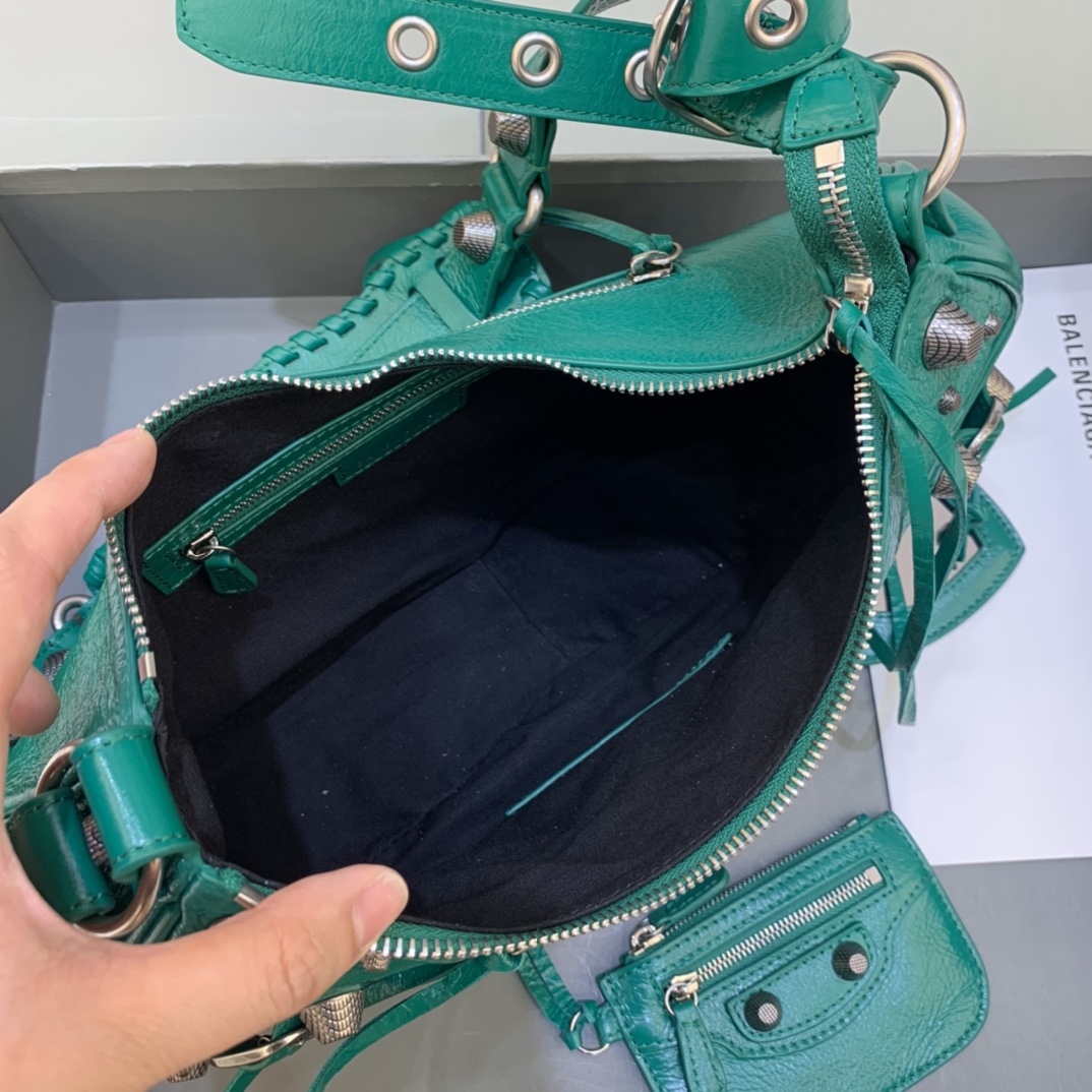 Balenciaga Le Cagole Small Shoulder Bag Green